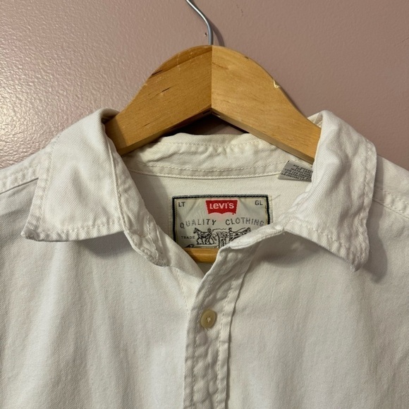 Levi's White Men's Shirt - Picture 5 of 11